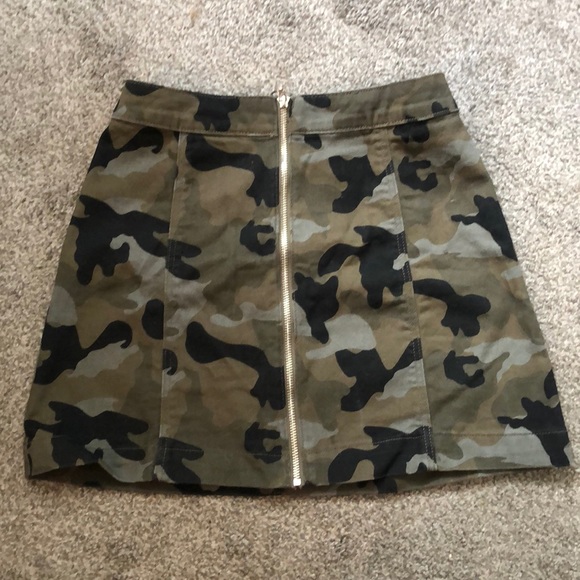 Forever 21 Skirt - Picture 1 of 3